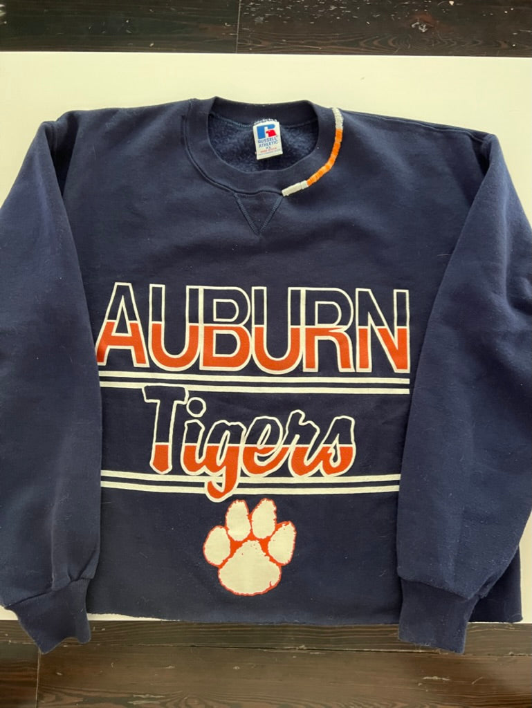 Vintage Russell Athletic Auburn T-Shirt in 2023